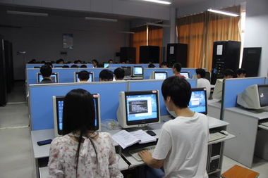 计算机网络技术专业 构建信息时代的施工蓝图